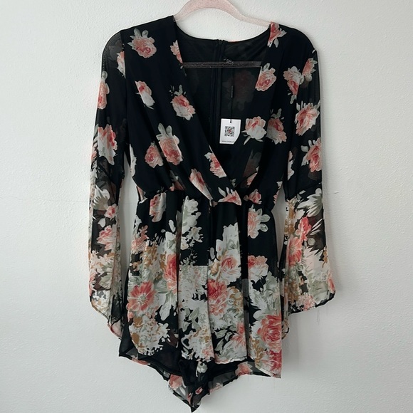 Floral Print Deep V-Neck Romper - Picture 3 of 6